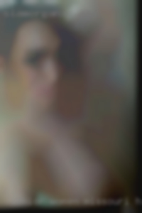 Senior women wanting threesome Missouri horny girls. Senior women wanting threesome Missouri horny girls.